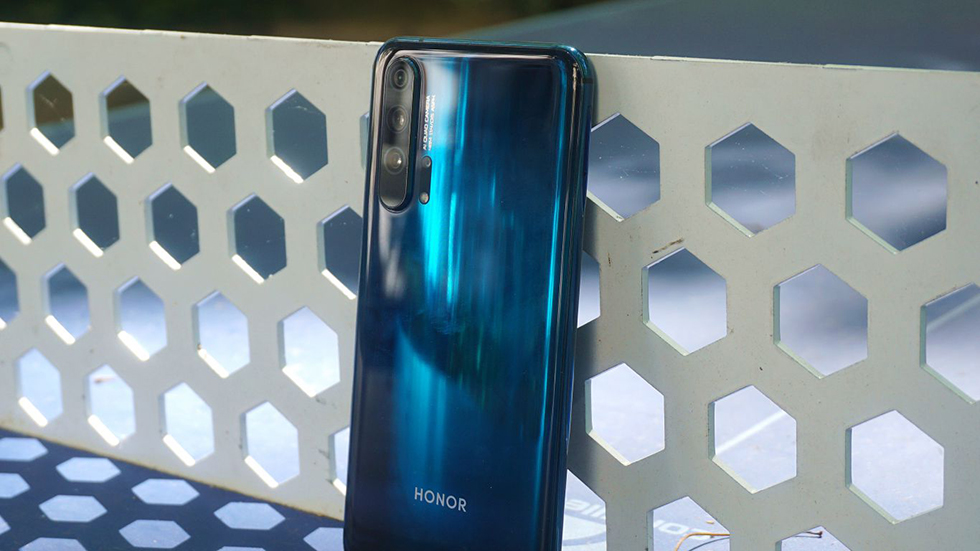 Представлены смартфоны Honor 20 и Honor 20 Pro: четыре камеры, Kirin 980, 8 ГБ ОЗУ и аккумулятор 4000 мАч